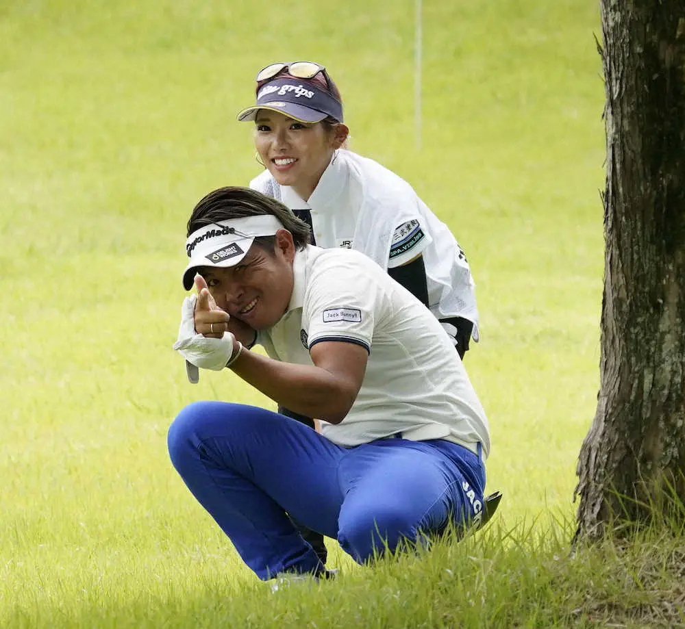 【画像・写真】池村寛世が単独首位　序盤4ホールで3ボギーも修正　婚約者の手料理で英気