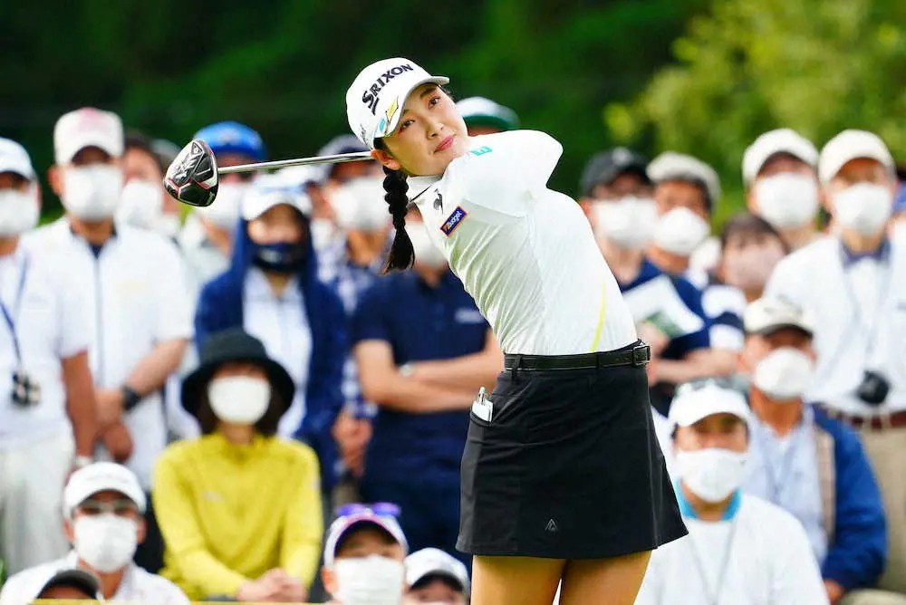 【画像・写真】小祝さくら　連日の69で4位浮上「自分でもやってみたい」定食屋でパワーチャージ