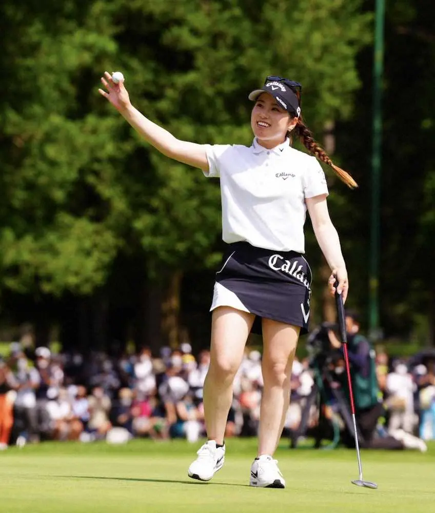 【画像・写真】西村　孝行娘V!昨年は母の日、今年は父の日　大会新17アンダーで今季初優勝