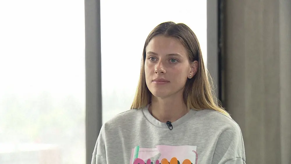 【画像・写真】取材に答えるヤロスラワ・マフチク（C）TBS