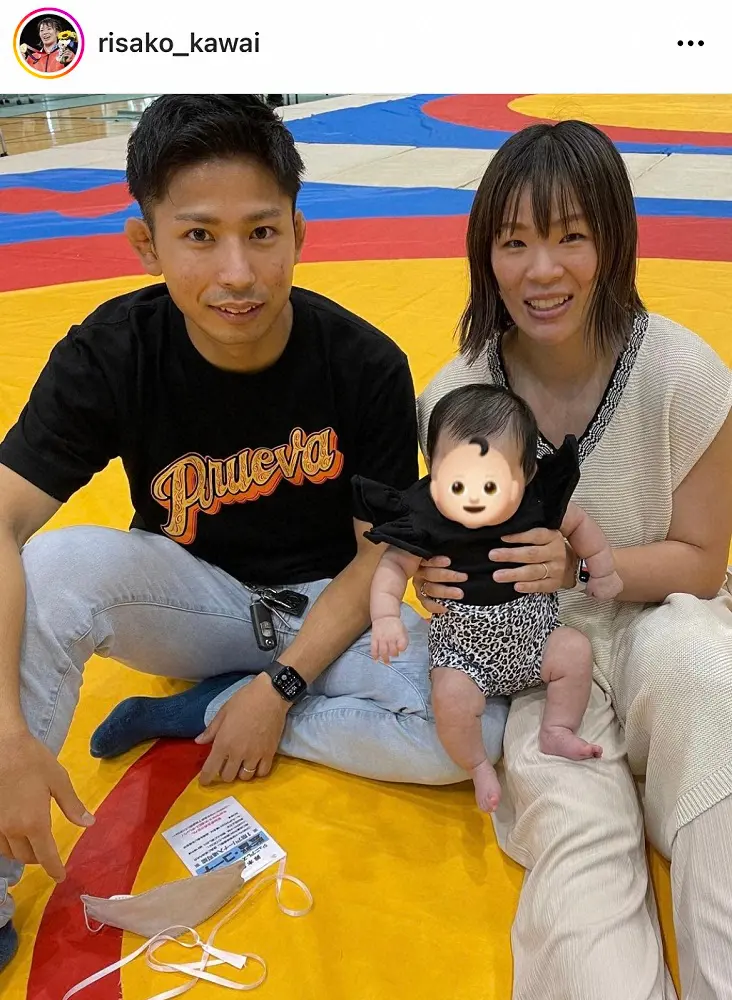 【画像・写真】川井梨紗子　2カ月愛娘がレスリングデビュー！？親子3ショットに「可愛い」「ナイスショット」