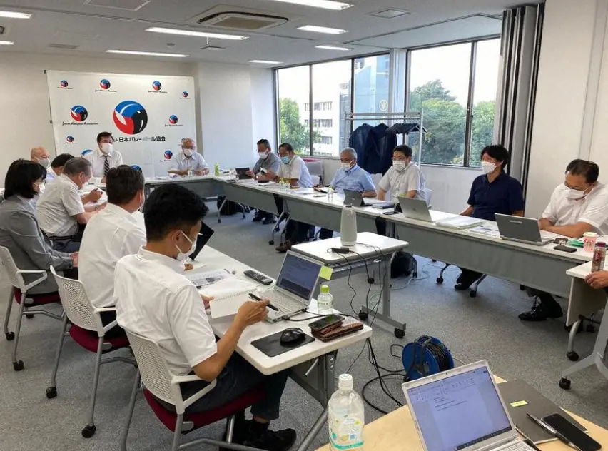 【画像・写真】川合俊一会長　着服、体罰…バレーボール界の相次ぐ不祥事に「しっかりコミュニケーションを」