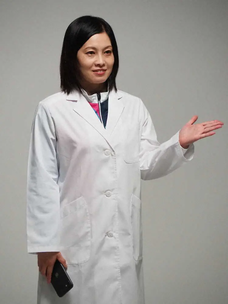 【画像・写真】“元祖カー娘”船山弓枝が初の単独CM出演　フォルティウスのメンバーも騒然！？　