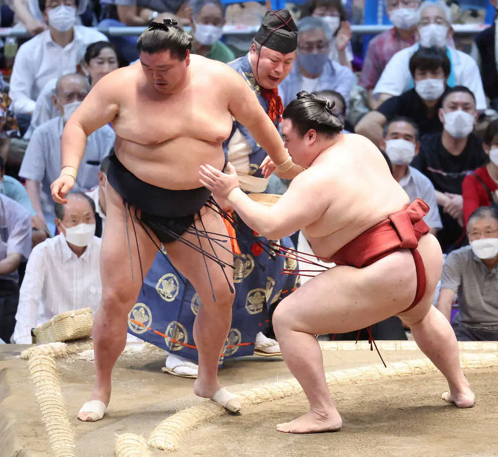 【画像・写真】大相撲名古屋場所　2日目までに横綱と三役全員に土…先場所に続く“混戦模様”に