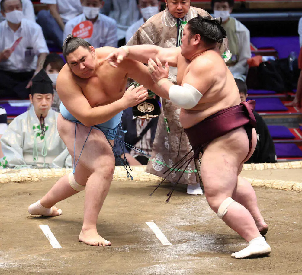 【画像・写真】千代栄が32歳誕生日に新十両初白星「うれしいのをグッとこらえて一番一番集中していきたい」