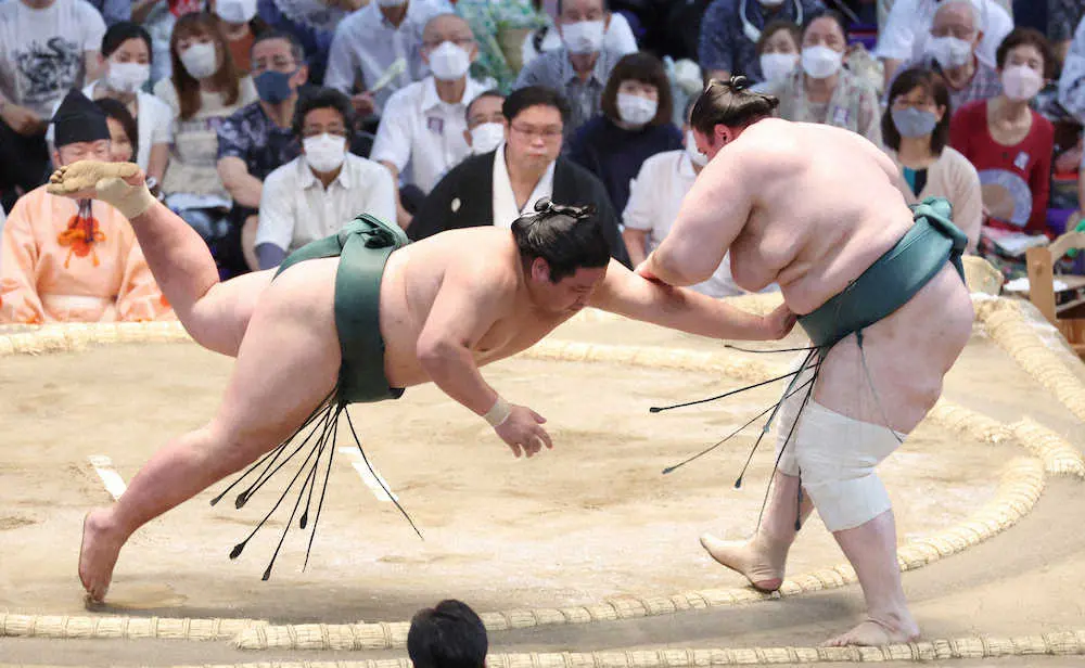 【画像・写真】錦木　自己タイ、3度目の4連勝スタート　先月引退の同期・松鳳山の激励に応えた