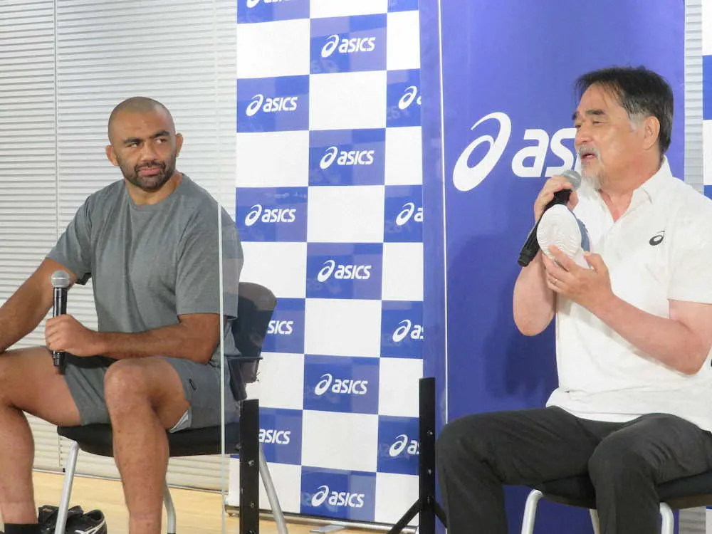 【画像・写真】リーチ「足の指が使えてバランスがいい」スパイクへのこだわり語る　アシックス社イベントに出席