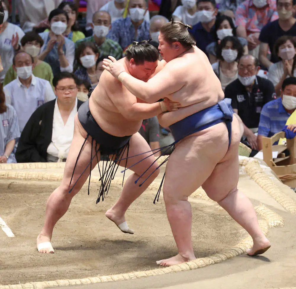 【画像・写真】名古屋場7日目　カド番大関・正代が逸ノ城止めた！7日目で全勝消える…照ノ富士は2敗キープ