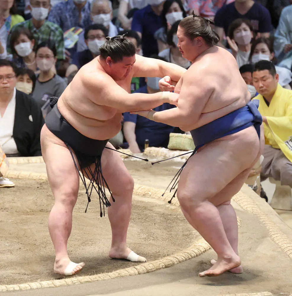 【画像・写真】正代　意地見せた！逸ノ城の横綱大関総なめ阻止　立ち合いの迷い消え「思い切りいけた」