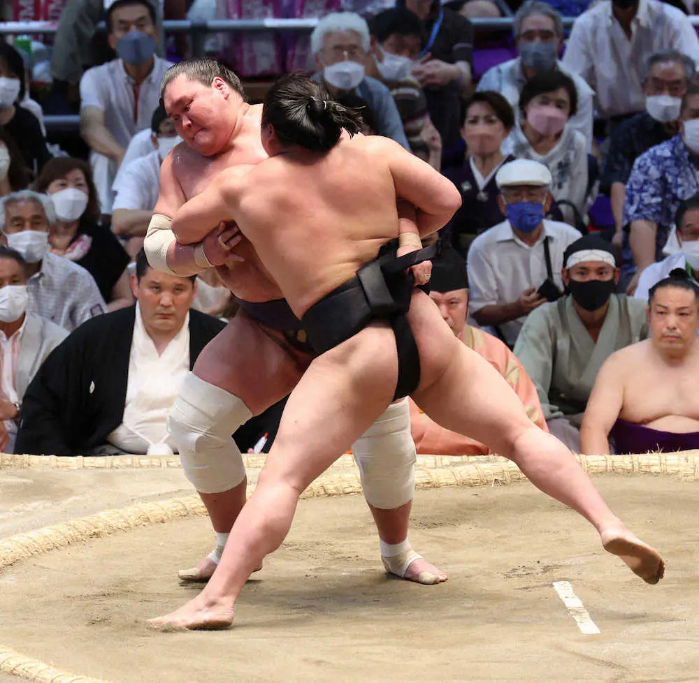 【画像・写真】【二所ノ関親方　視点】思わぬ展開でも内容は照ノ富士の完勝　完璧な取り口だった