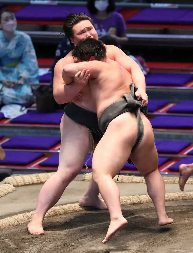 【画像・写真】日体大卒・高橋は序ノ口Vお預け「変な意識が出てしまった」　一翔との優勝決定戦へ「何が何でも勝つ」