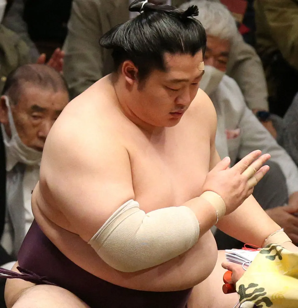 【画像・写真】異例事態！幕内は11番　5番連続不戦勝の珍事に遠藤コロナ感染　4部屋で感染、玉鷲、翔猿、錦木らも休場