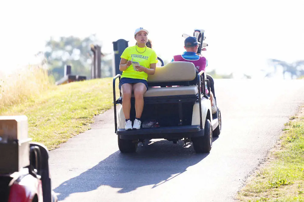 【画像・写真】単独首位から出た古江彩佳は1オーバー72「ショットもパットもイマイチ」も通算7アンダーで上位キープ　