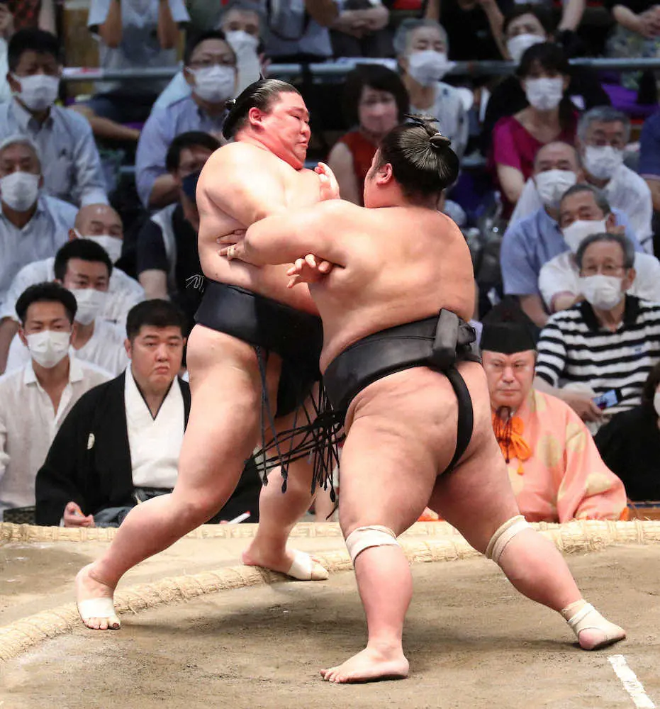 【画像・写真】貴景勝　V争い1差死守、大関対決制し昨年九州以来の2桁「集中してやりました」