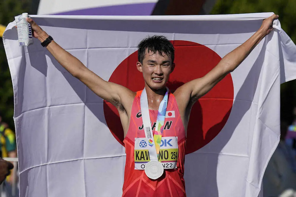新設された競歩35キロで銀メダルを獲得した川野（AP）