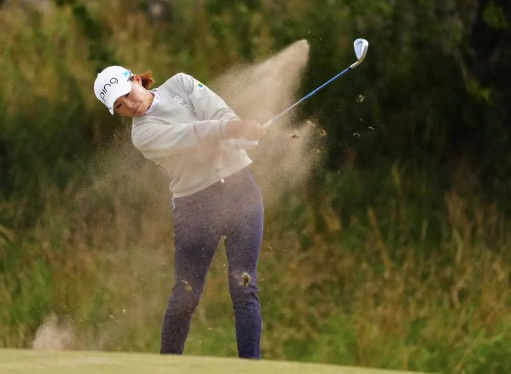 【画像・写真】渋野日向子は5番でイーグル奪取、首位と3打差で勝負のバックナインへ