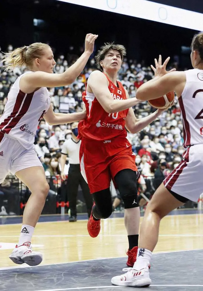 【画像・写真】バスケ日本女子　ラトビアに圧勝、3P不調も18スチール量産の堅守　強化試合