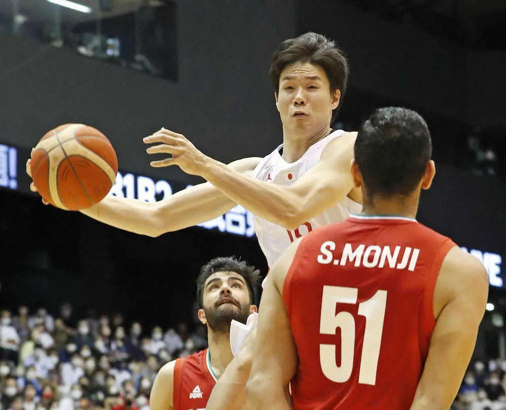 【画像・写真】バスケ男子日本代表　格上イラン撃破　代表復帰の馬場が新スタイルで躍動19得点