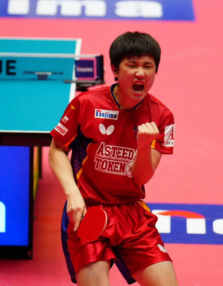 【画像・写真】張本智和が決勝進出！決勝は吉村真晴と同門対決