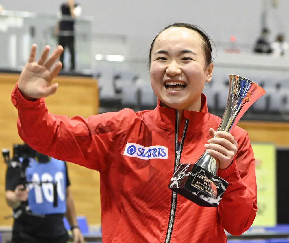 【画像・写真】【卓球・全農CUP　TOP32】伊藤美誠がパリ国内選考大会初V「挑戦者の気持ちで」石川佳純を圧倒