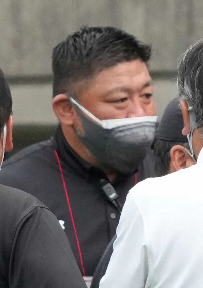 【画像・写真】帝京大・相馬監督　初陣飾った14トライ快勝「学生を頼もしく、誇らしく感じる」