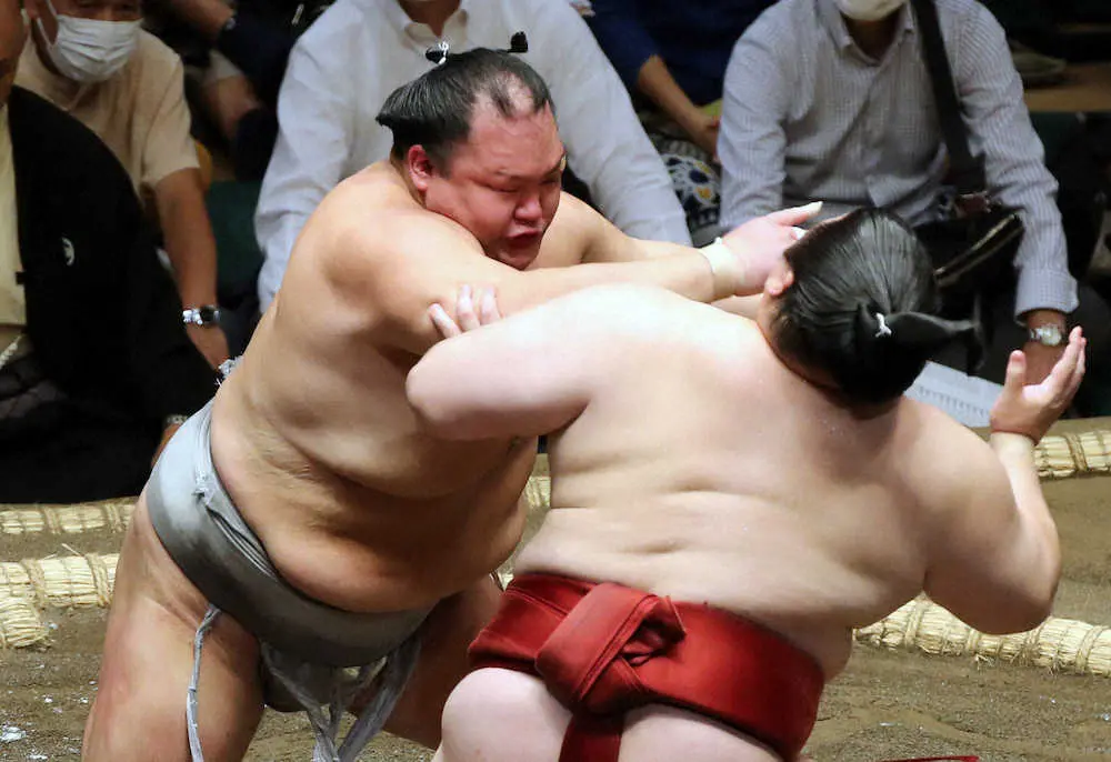 【画像・写真】北勝富士　無傷7連勝、単独トップ！30歳ベテランが幕内初体験「コツコツ、よかった」