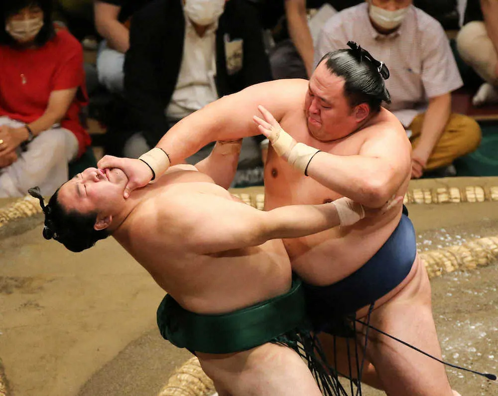【画像・写真】鉄人・玉鷲、7勝目　自身の史上3位の通算1456回連続出場飾る
