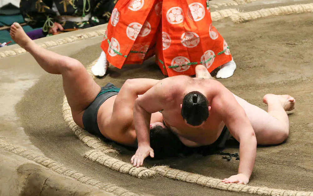【画像・写真】元学生横綱・川副が獅司に敗れ勝ち越しお預け　3勝3敗の逆境も前向き「早いうちに経験できてよかった」