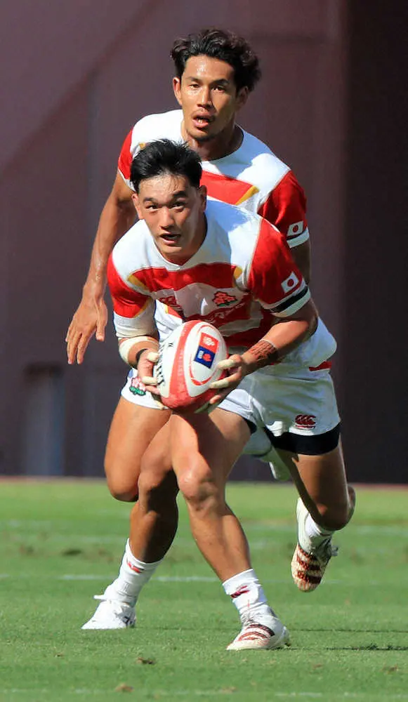 【画像・写真】李承信（手前）