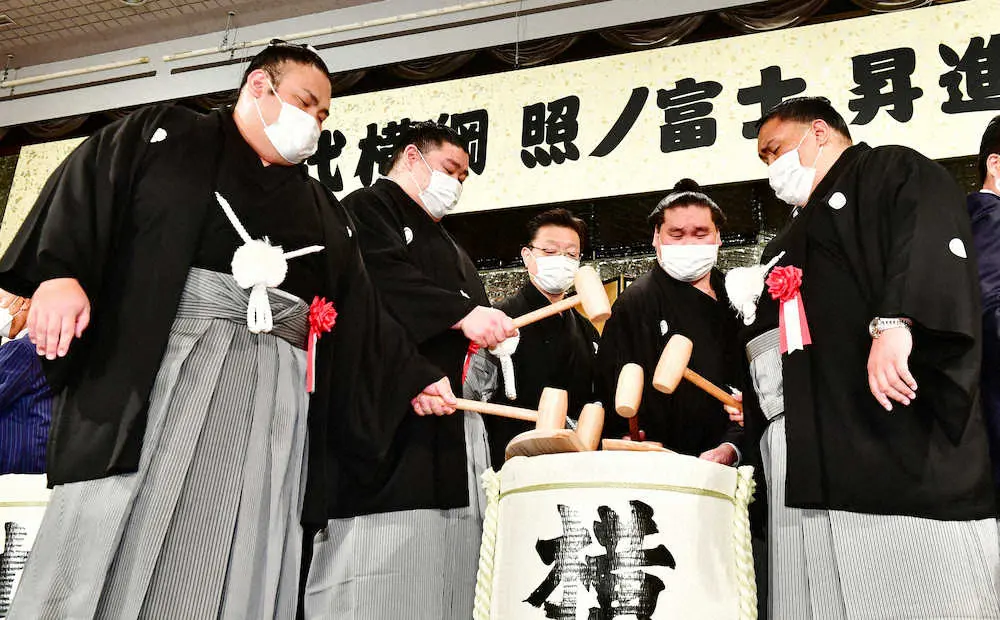【画像・写真】1100人の前で横綱・照ノ富士が決意　「もっと高みを目指す」都内で昇進披露パーティー