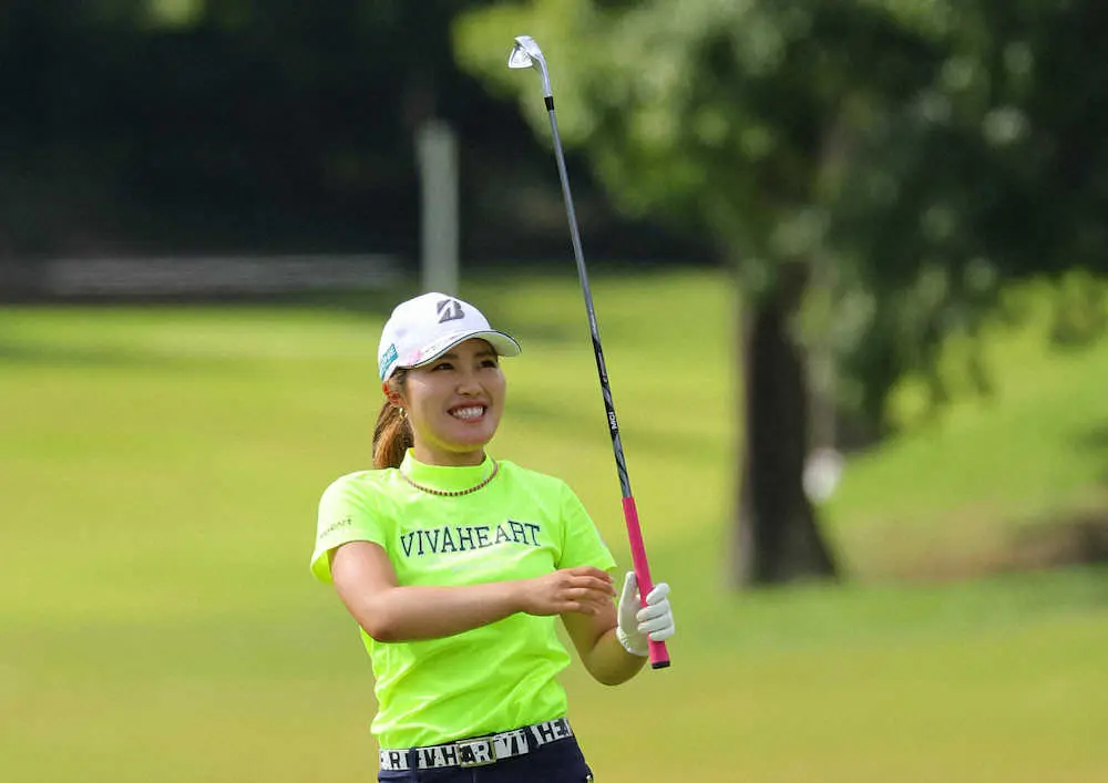 【画像・写真】古江彩佳が通算16アンダーで逃げ切り大会連覇　日米通算9勝目をホステス大会で飾る　