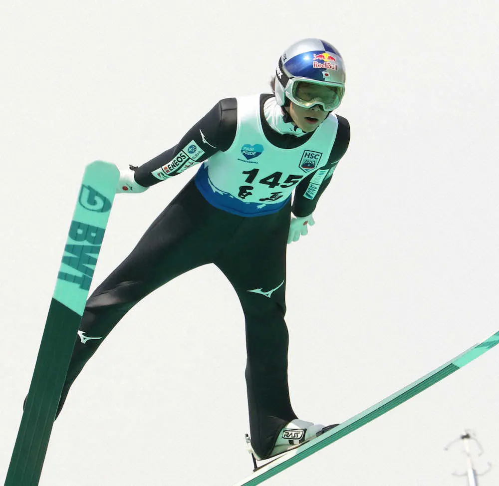 【画像・写真】高梨沙羅　ヒルサイズ超え大ジャンプで2冠達成！　夏のジャンプ台記録も更新