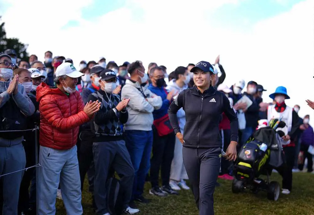 【画像・写真】渋野日向子68と伸ばし通算3アンダーでフィニッシュ　5カ月ぶり日本参戦「す～ごい帰ってきて良かった」