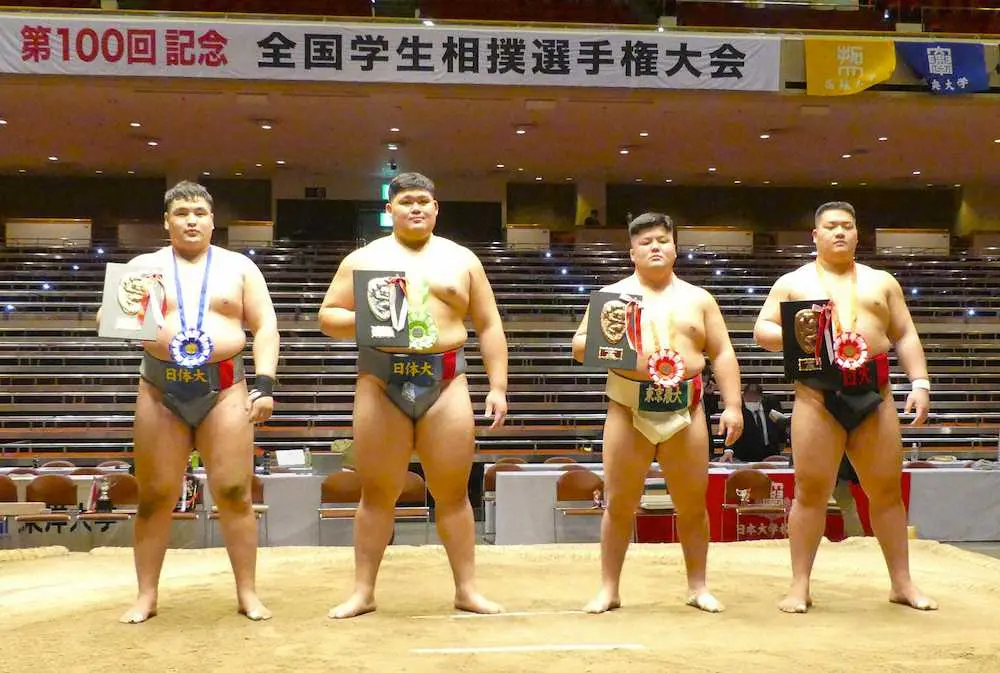 【画像・写真】第100代学生横綱・チョイジルスレンの素顔　勉強で日本の大学に行くつもりが…