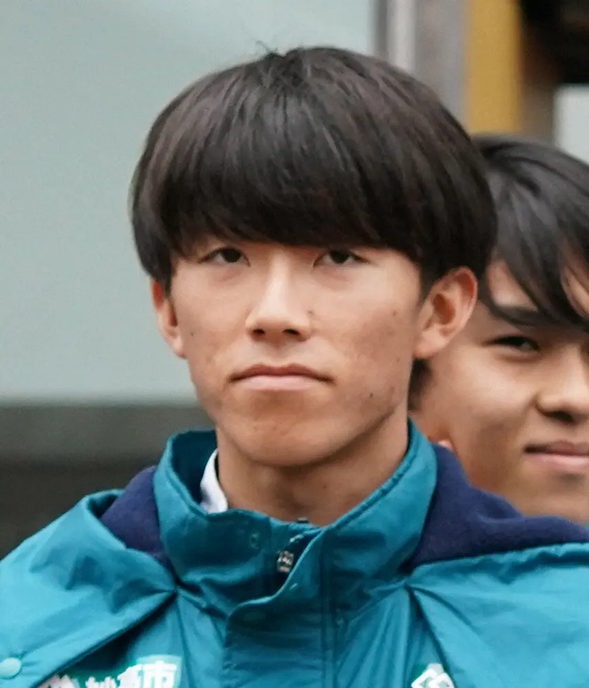 【画像・写真】【全日本大学駅伝】青学大・近藤が7区で快走、田沢に及ばずも区間新　駒大と2分27秒差でアンカーへ