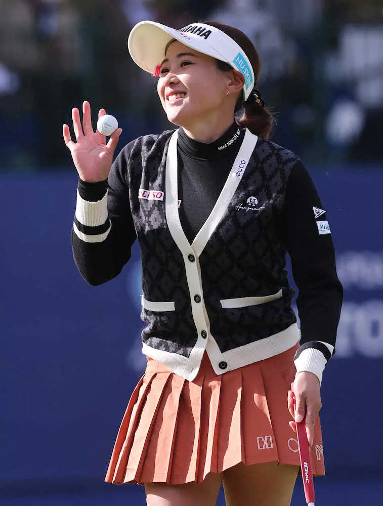 【画像・写真】永井花奈　「大大吉」で65　日本人最上位の2位　14番でおみくじ開け…5メートル沈め勢い