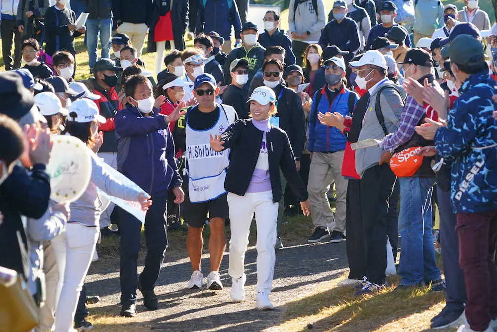 【画像・写真】何にもできなかった4日間　渋野64位　課題「全部です」