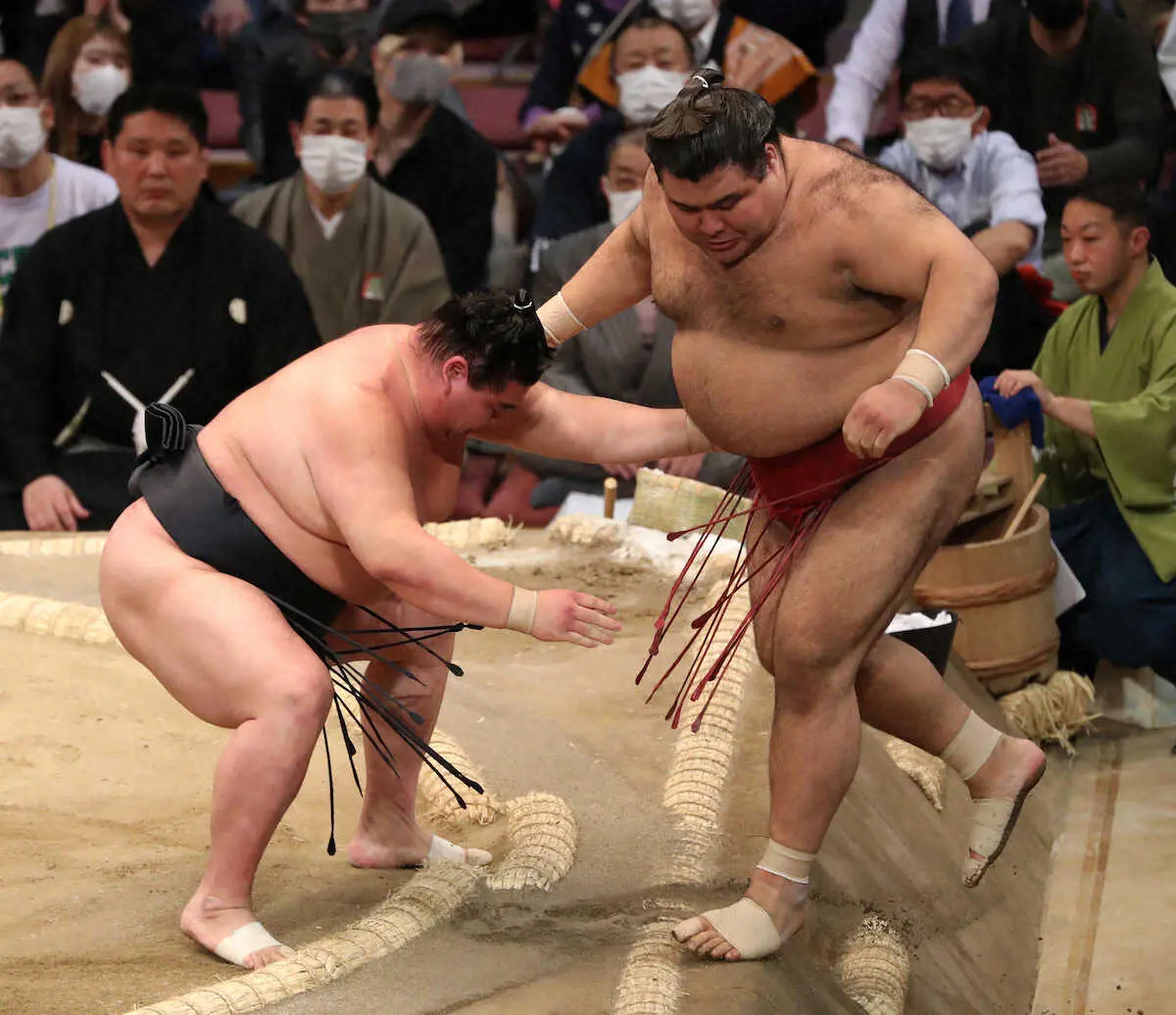 【画像・写真】カド番・正代、初日に安ど　結びで高安下し「素直にうれしい」