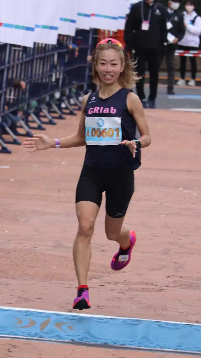 【画像・写真】女子ハーフは兼重志帆が貫禄の“3連覇”　3年ぶりMINATOシティハーフマラソン開催