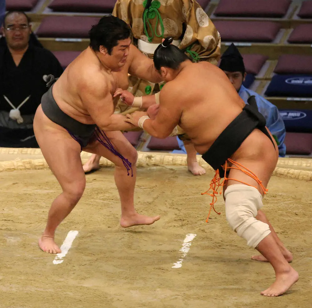 【画像・写真】序ノ口・尊富士が元幕内の旭大星に堂々の勝利「ここを乗り越えないと優勝できない」