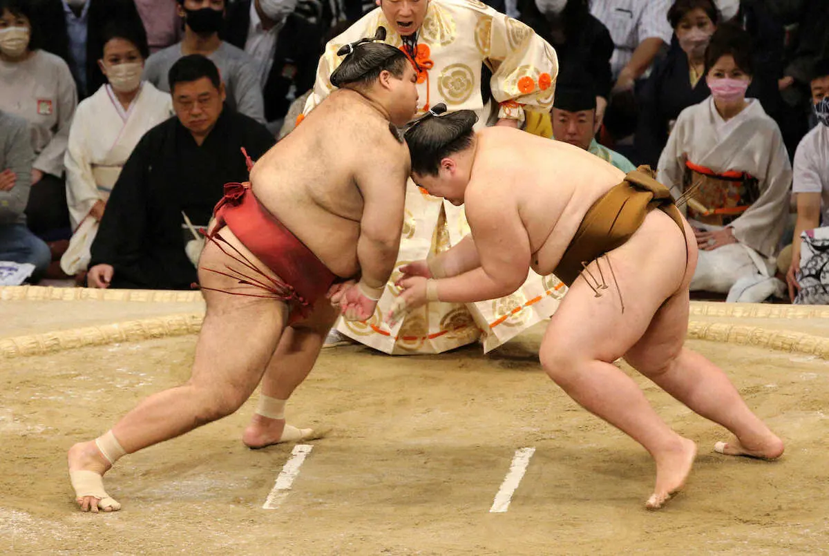 【画像・写真】玉ノ井親方　高安、平幕の王鵬に見せつけた大関経験者の強さ