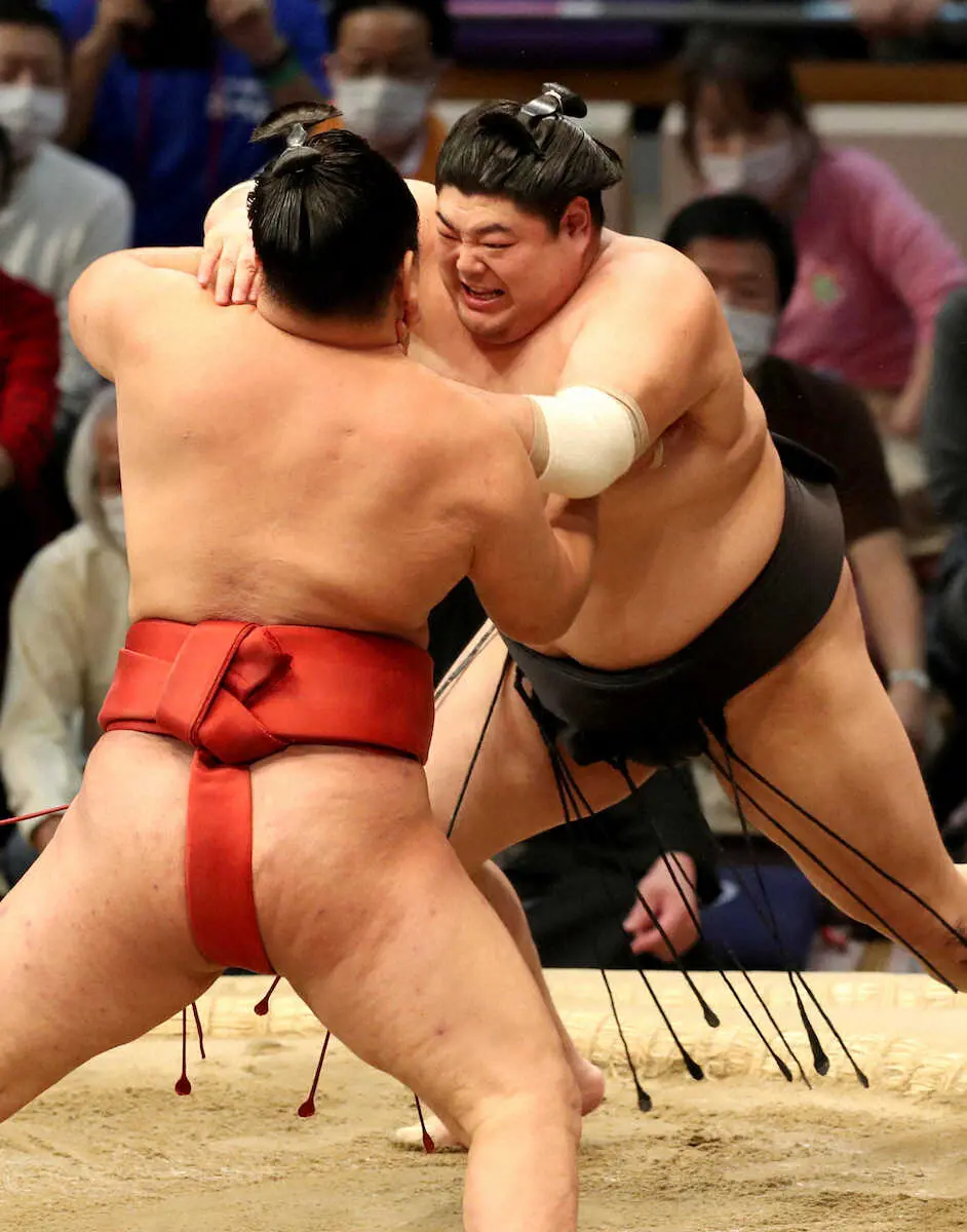 【画像・写真】前頭筆頭・高安　5連勝で悲願の初V王手！賜杯争い3力士に絞られる　貴景勝、阿炎が3敗で追う