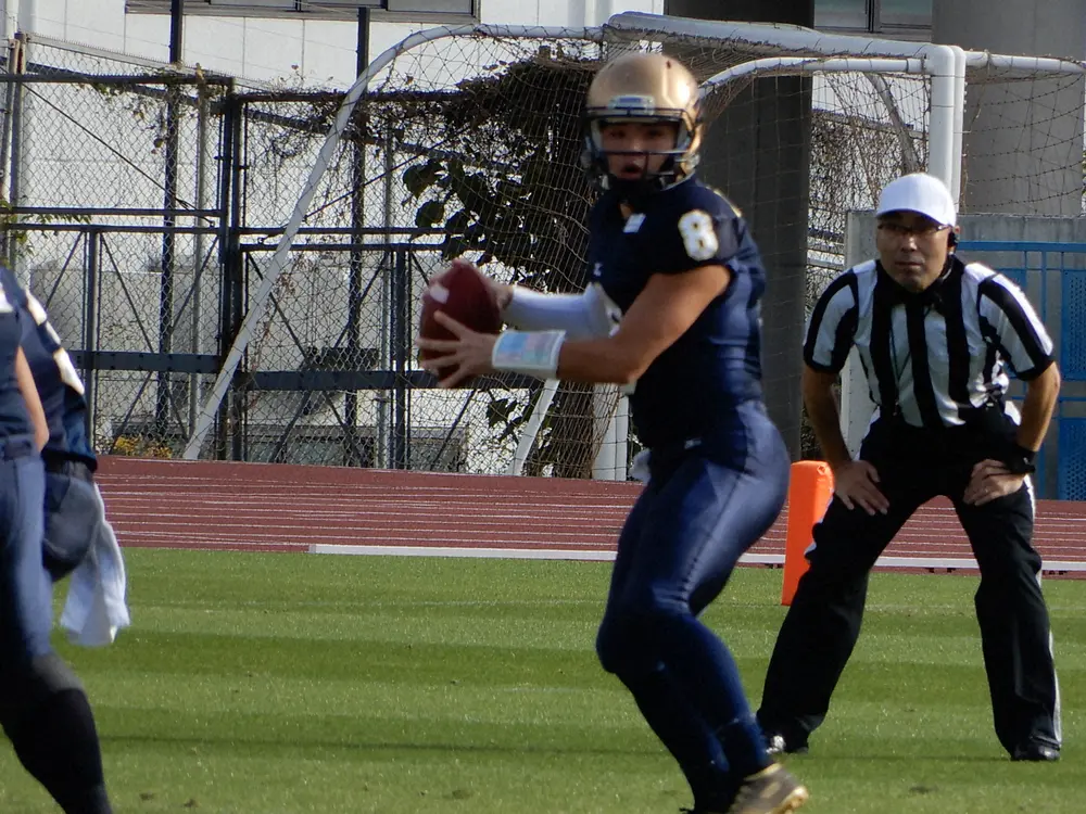 【画像・写真】アメフト関大　冷や汗勝利で「甲子園ボウル出場権」残った　QB須田「反省しないと…」