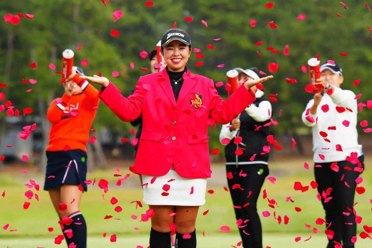 【画像・写真】美夢有 記録ずくめ有終V！年間平均ストローク日本人初「60台」＆年間獲得賞金史上最高額