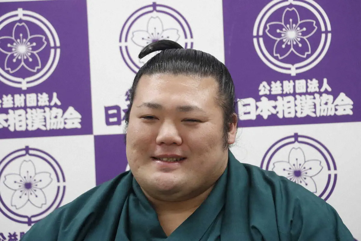 【画像・写真】引退の豊山　両腕の痛み「限界を超えた」 パーソナルトレーナー転身へ