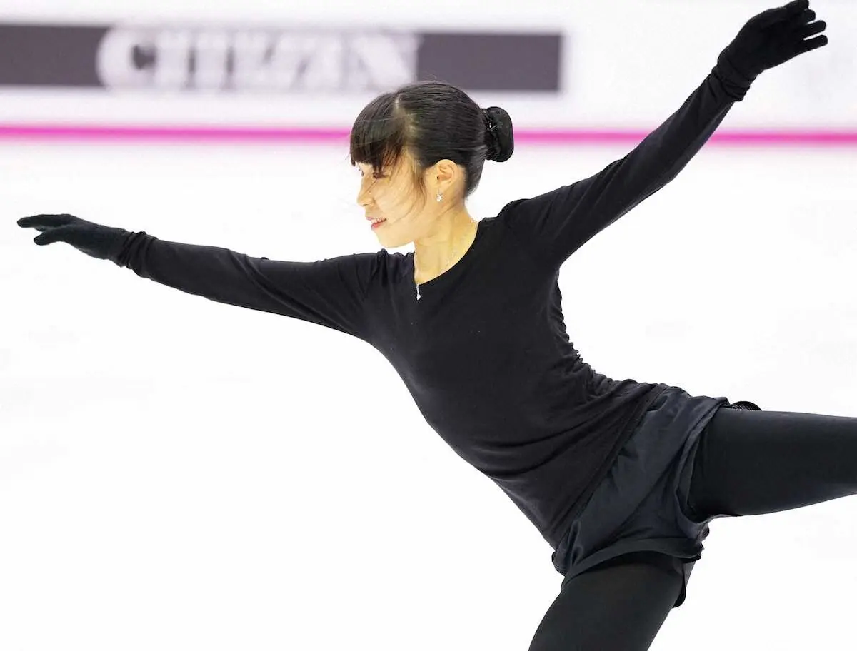 【画像・写真】三原舞依　今季から使用「恋は魔術師」に乗って動きを確認　GPファイナル女子SPは最終滑走