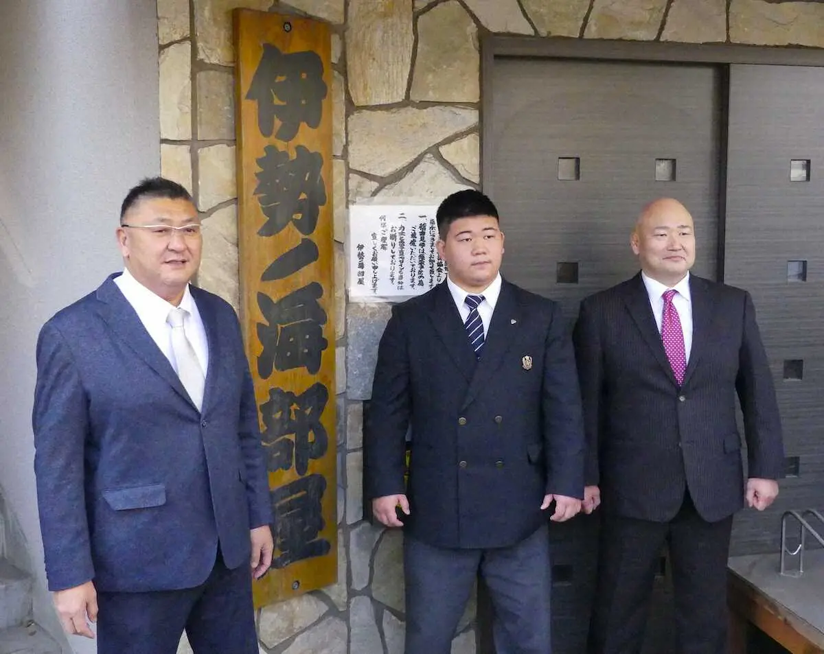 【画像・写真】甲山親方長男・斎藤成剛「会場沸かせる力士に」　伊勢ノ海部屋入門会見
