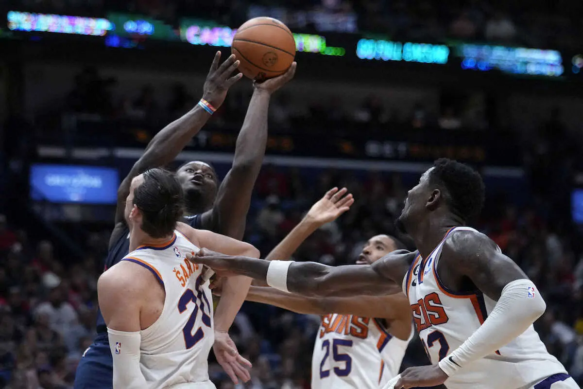 【画像・写真】76ersのエンビードが53得点　50得点以上は今季2回目　西1位のペリカンズは7連勝