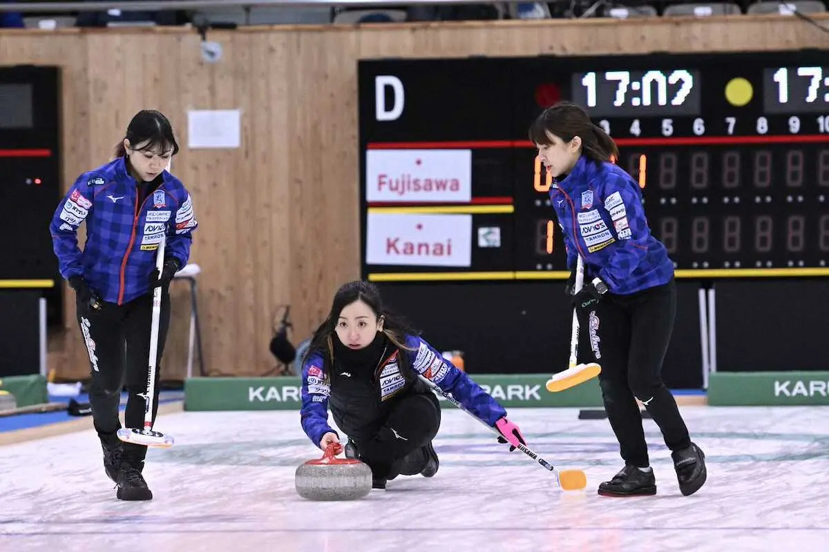 【画像・写真】ロコ・ソラーレ開幕2連勝！五輪代表の韓国チームにも快勝　藤沢五月「望んだ展開にできた」