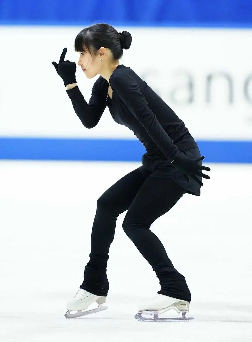 【画像・写真】三原舞依「恋は魔術師」を入念チェック　SP2位から臨むフリーへ調整